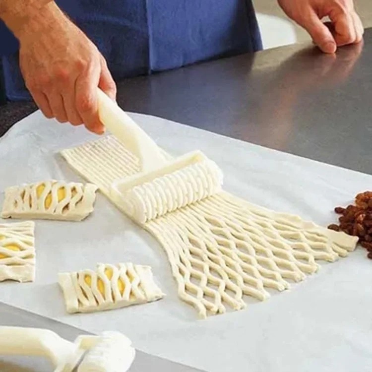 Lattice Roller Cutter for Pie Crust, Pizza & Cookie Dough, Household Baking Tool
