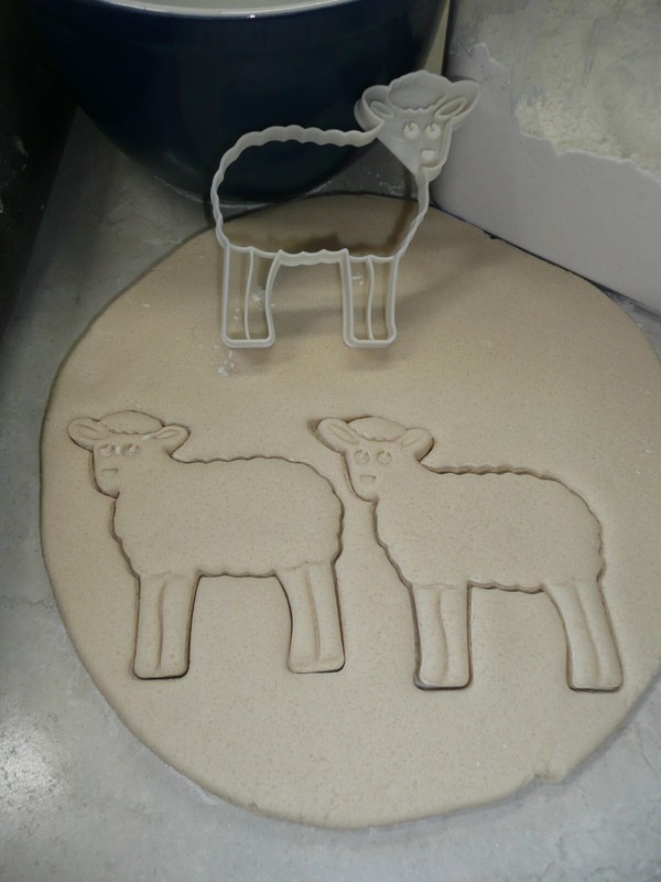SHEEP FULL BODY SIDE VIEW DETAILED FARM RANCH ANIMAL COOKIE CUTTER USA PR5051 gallery