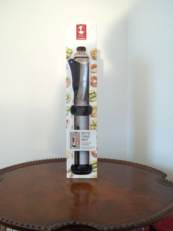 BAKER'S ADVANTAGE DELUXE COOKIE PRESS ONE-HANDED OPERATION; 20 DISCS/6 TIPS... gallery