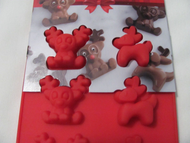 NEW SET OF 2 SILICONE REINDEER SHAPED CHOCOLATE MOLD (16 CAVITIES) - 2 DESIGNS gallery