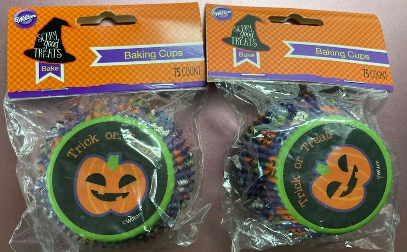Wilton Halloween TRICK or TREAT Pumpkin Baking Cups Cupcake Liners 75 x 2 = 150