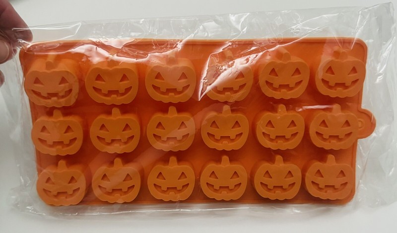 NEW Silicone Pumpkin Jack O Lantern Mold. Candy, Chocolate, Fondant, Baking