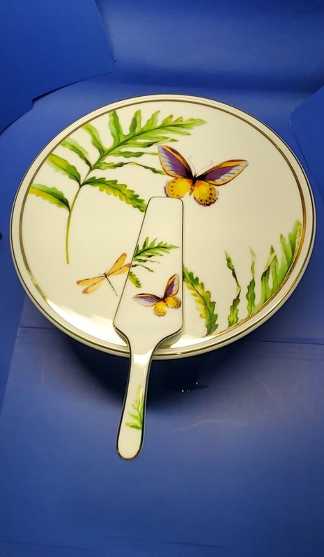 CHARTER CLUB PORCELAIN 12"INCH CAKE PLATTER WITH CAKE KNIFE ON A 4"INCH STAND gallery