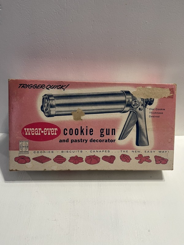 - Cookie Gun Pastry Decorator Baking Dessert Kitchen Tool