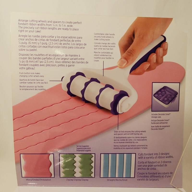 NEW Wilton Cake Decorating Fondant Ribbon Cutter with storage case 25 pieces gallery