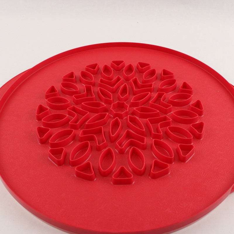 Nordic Ware Red Plastic 12" Lattice & Hearts Pie Top Cutter Bakeware Tool gallery