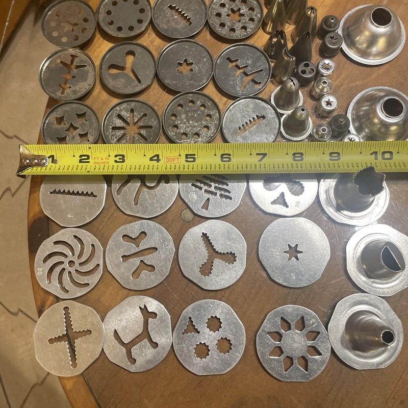 VTG Lot 48 Cookie & Cake Press Disc Decorating 15 Mirro & Set 12 -1 3/4”Discs gallery