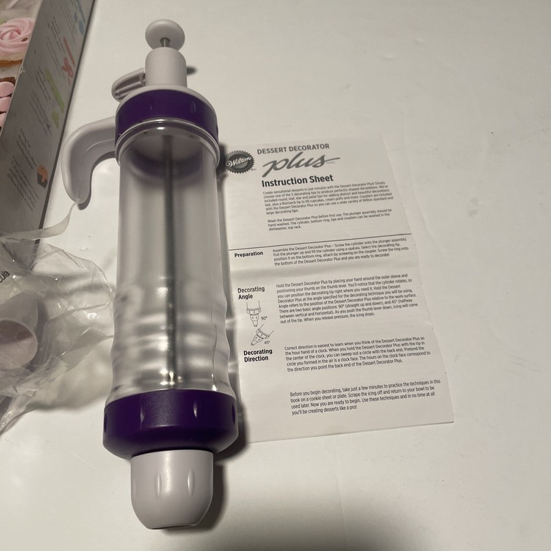 Wilton Dessert Decorator Plus Cake Cookie Pastry Icing Tool - NOB gallery