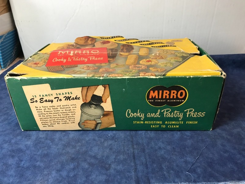 Vintage 1950s Mirro M 358 AM Cookie Pastry Press Maker - Aluminum Never Used gallery
