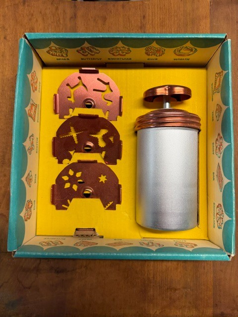 Mirro Dial A Cookie Kit Vintage Kitchen Press in Perfect New Old StockCondition!