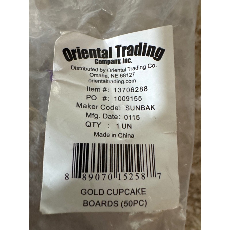 Oriental Trading Gold Cupcake Boards 50pc Scalloped Round Cake Bases 13706288 gallery