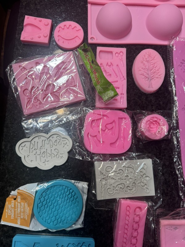 Fondant Cake Molds Lot gallery