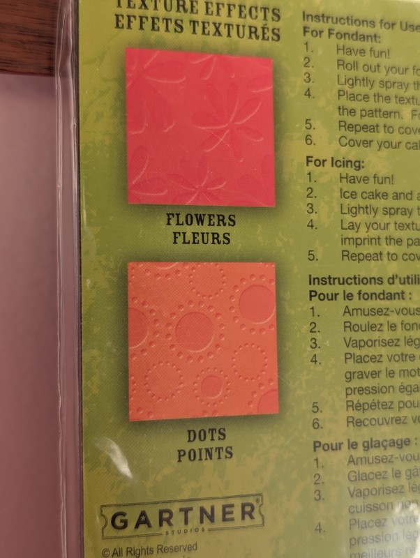Duff Goldman Texture Tiles Flower & Dots Cake Decorating gallery