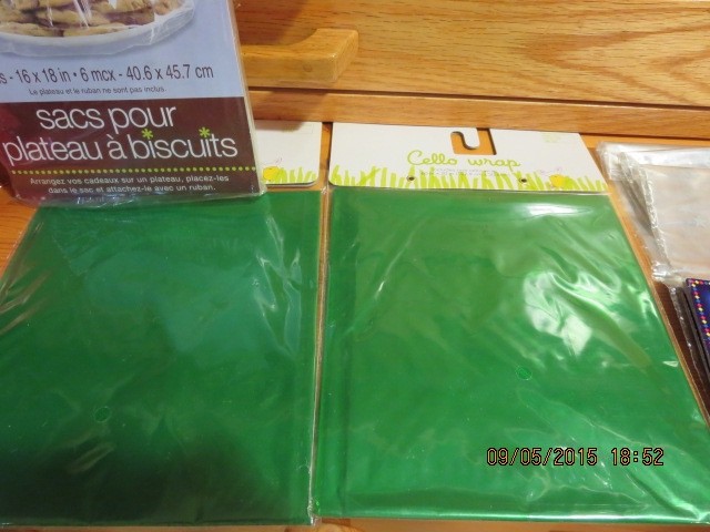 LOT OF 9 CELLOPHANE TRAY BAGS----GREEN-CLEAR-STAR--#R13-11 gallery