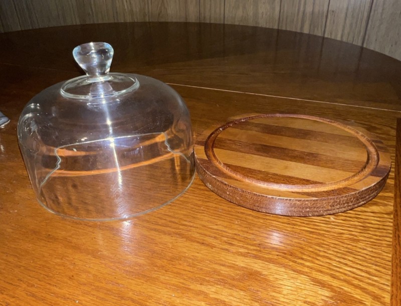Goodwood Round Brown Wood & Clear Glass Cake Stand with Lid and Wooden Base gallery