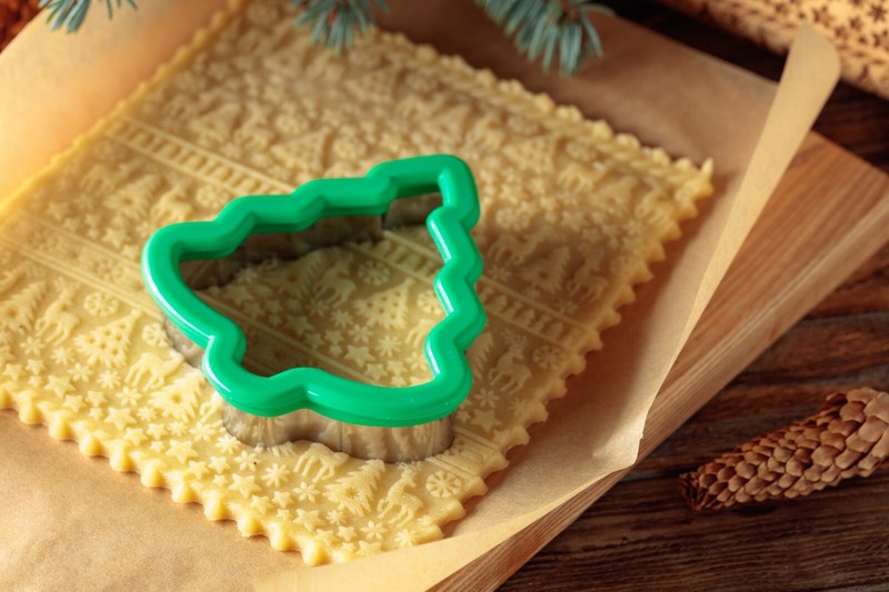Christmas Embossed rolling pin Springerle Cookie Mold Cutter Clay Snowflakes