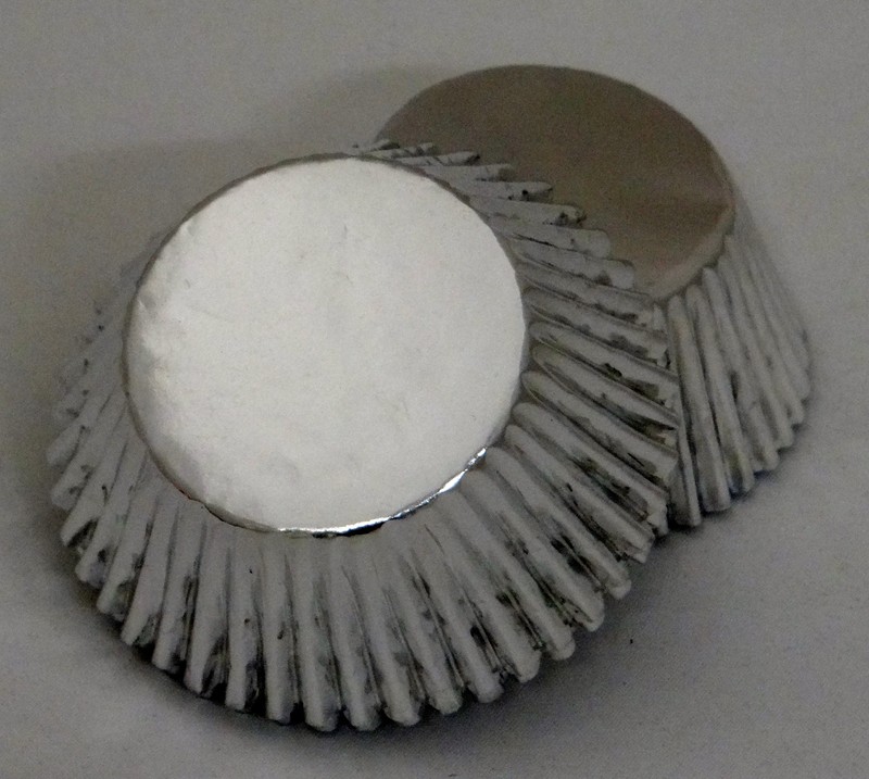 Set of 100 Silver Foil Standard Muffin Baking Cupcake Liners New BCF-02-100 NEW