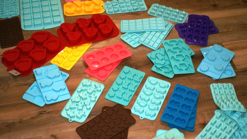 Candy Mold Lot Of 40 Various Silicone Baking Molds Parties, Events Used gallery