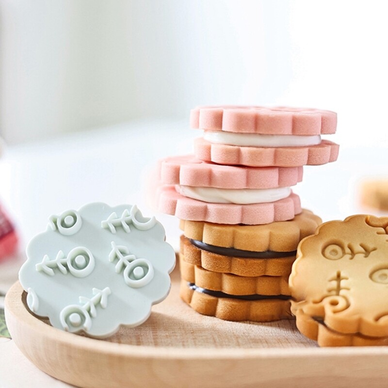 Set of 8 Flower Shape Cookie Molds Dessert Baking Moulds Biscuit Moulds gallery