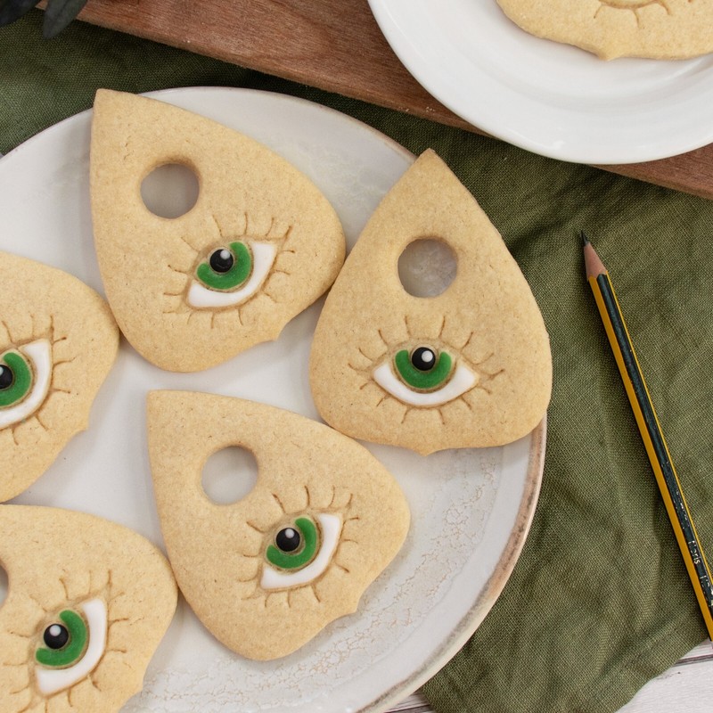 Planchette Eye Cookie Cutter - Halloween spirit mystery fortune telling tarot gallery