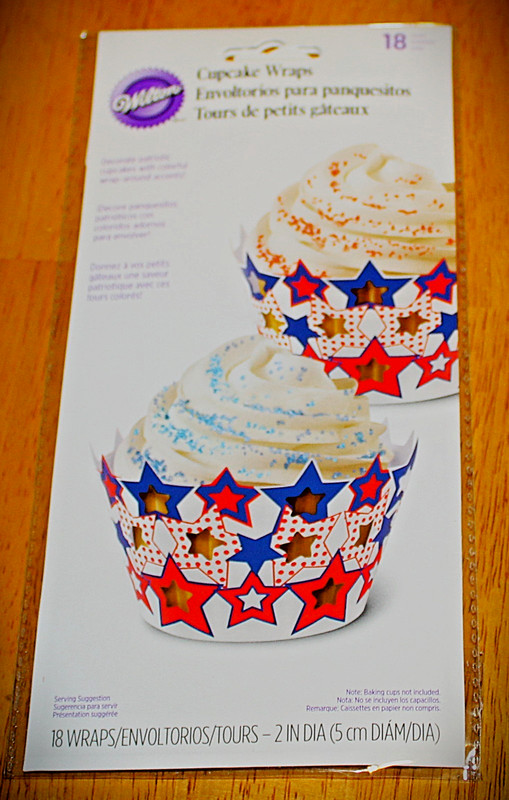 Wilton ~ 18 COUNT CUPCAKE WRAPS – RED, WHITE, BLUE STARS #415-0262 New
