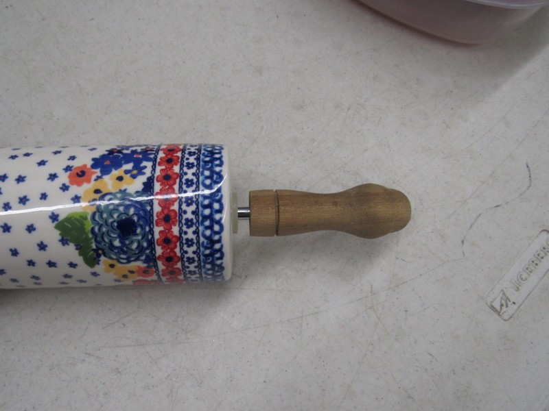 Vtg Pioneer Woman Dazzling Dahlias Retired Ceramic Roling Pin Acacia Wood Handle gallery