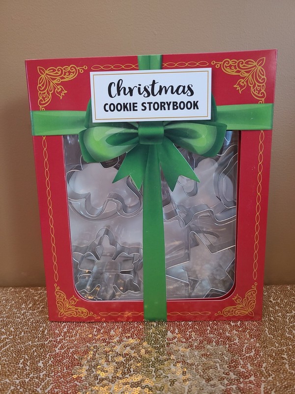 NEW – Christmas Cookie Storybook (Set of 12 Cookie Cutters)