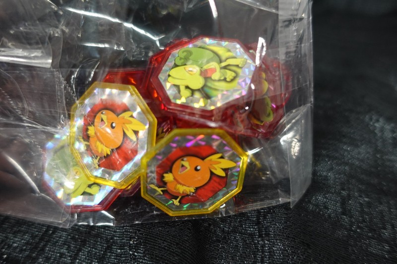 Bakery Crafts Pokemon cupcake rings 10 ct / NEW / Pikachu