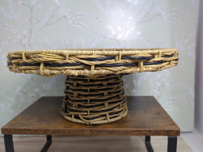 Better Homes & Gardens Resin Rattan 12.2” Dia & 5.1” High, Cake Stand New