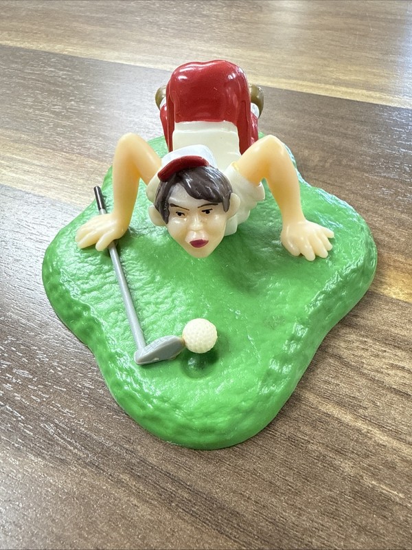 Vintage Wilton 1978 Golf Cake Topper. Excellent Condition gallery