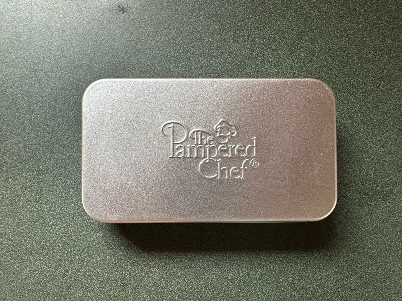 Pampered Chef 2003 Creative Cutters Mini Cookie Cutter Set of 8 Storage Tin 1095 gallery