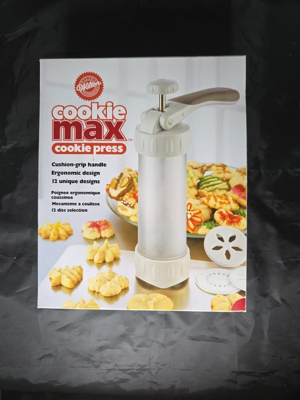 Wilton Cookie Max Cookie Press One Click Pump Handle 12 Disc Designs Manual Box gallery
