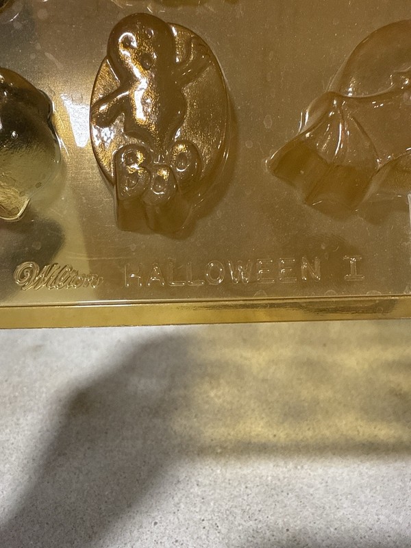 Vintage Halloween Candy Mold Lot – Apollo & Wilton – Lollipop & Figure Molds gallery