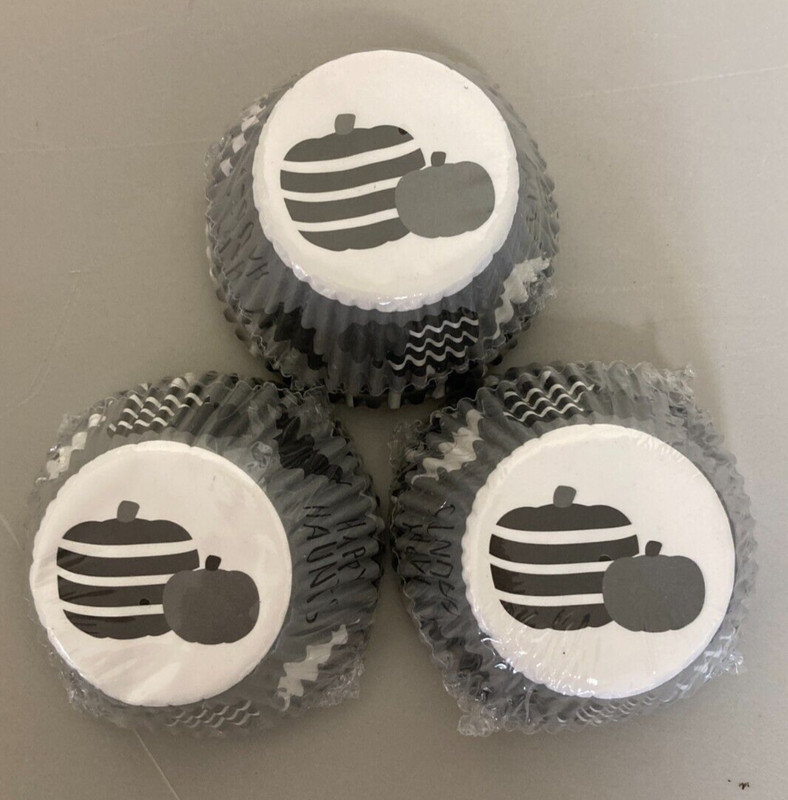 (Pack of 3) 3″ 48CT Great Value Halloween Cupcake Baking Cups “Happy Haunts”