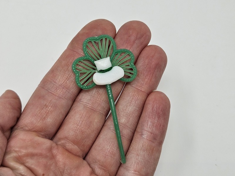 Lot of Green Shamrock Cupcake Food Party Picks St Patricks Day Crafts Vintage gallery
