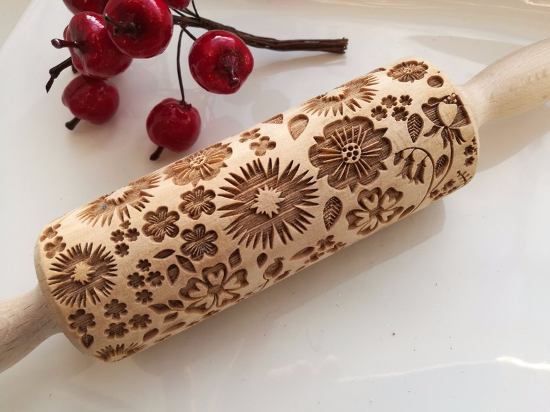Embossed Dough roller Cornflower Embossed Wooden Rolling Pin Springerle Mold gallery