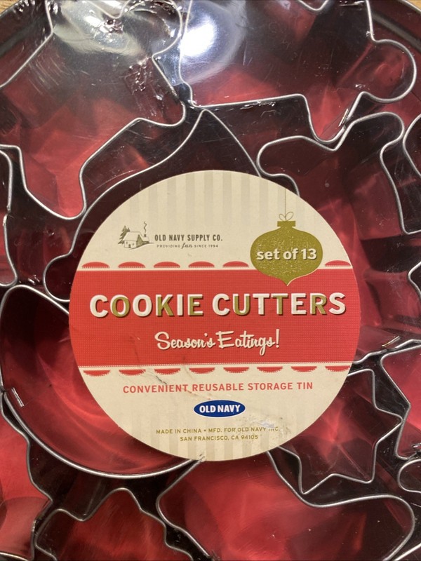 Old Navy Mini Christmas Holiday Cookie Candy Cutters Set of 13 in Metal Box New gallery