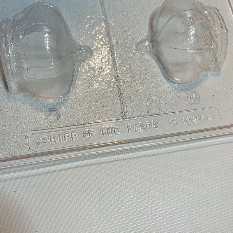 Life of the Party 3D Crowns Chocolate Mold - M205 gallery