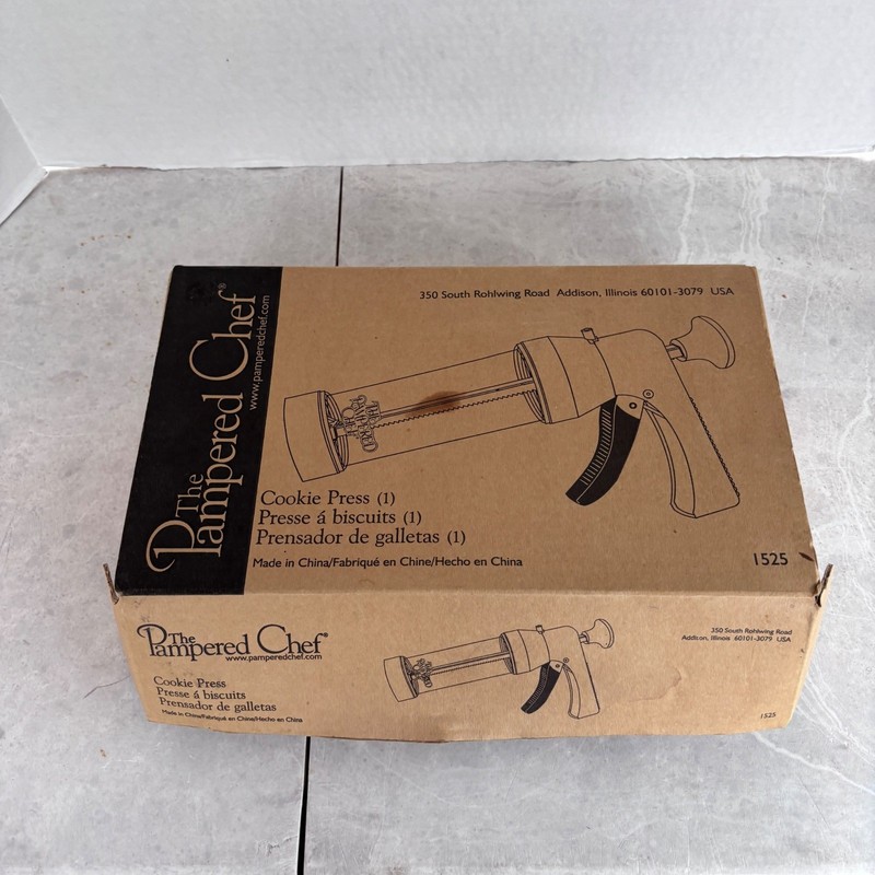 Pampered Chef 1525 Cookie Press Kit with 15 Discs Holiday Baking