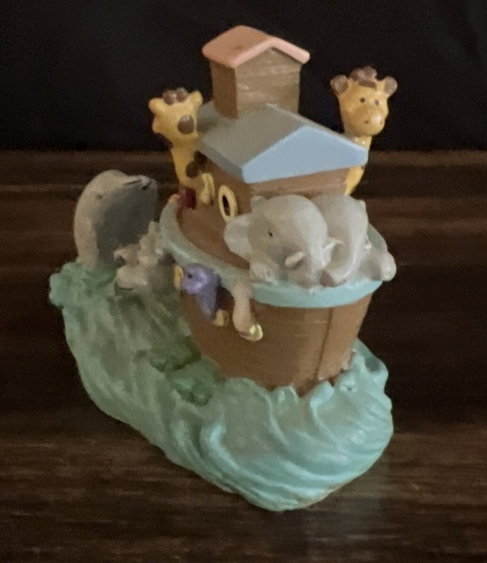 Wilton NOAH'S ARK SPECIAL MEMORIES Keepsake Resin Home Decor Cake Topper gallery