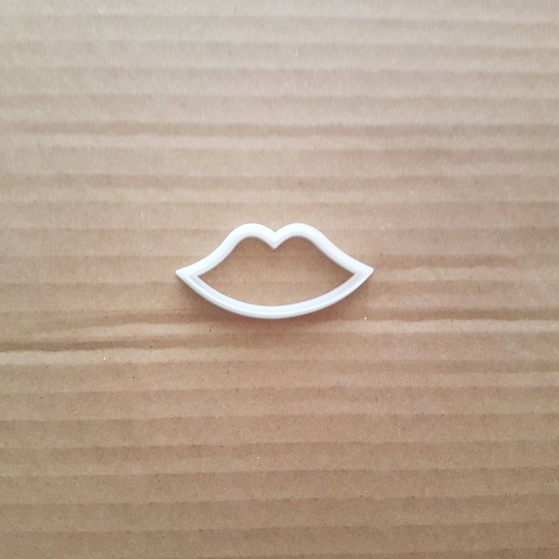Lips Shape Cookie Cutter Dough Biscuit Pastry Lip Kiss Love Valentines Day gallery