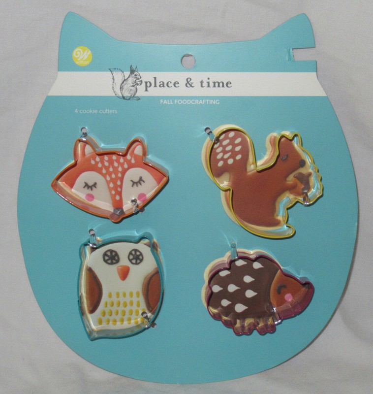 WILTON 4-Piece Cookie Cutter Set Metal FALL FOODCRAFTING Fox Squirrel Owl Hedge