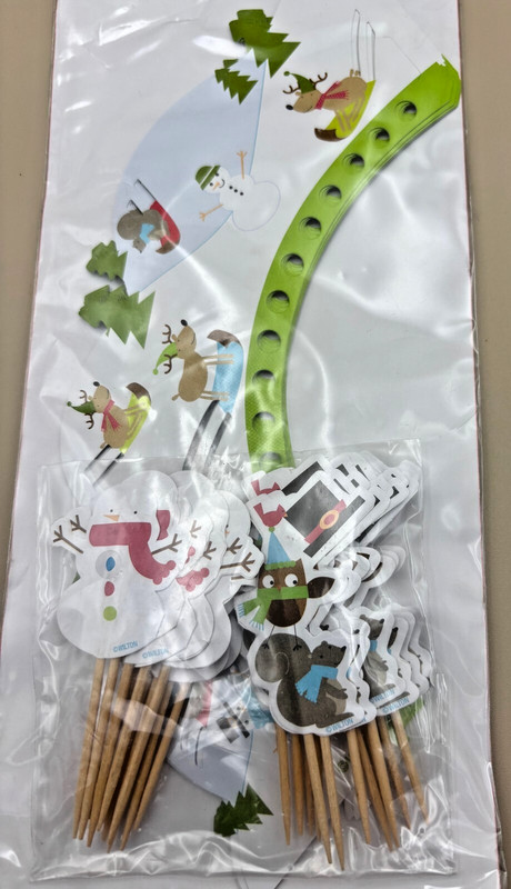Lot of 12Wilton Wraps 'n pix Snowman+12 French Xmas cupcake wrap+ 2 Cupcake boxs gallery