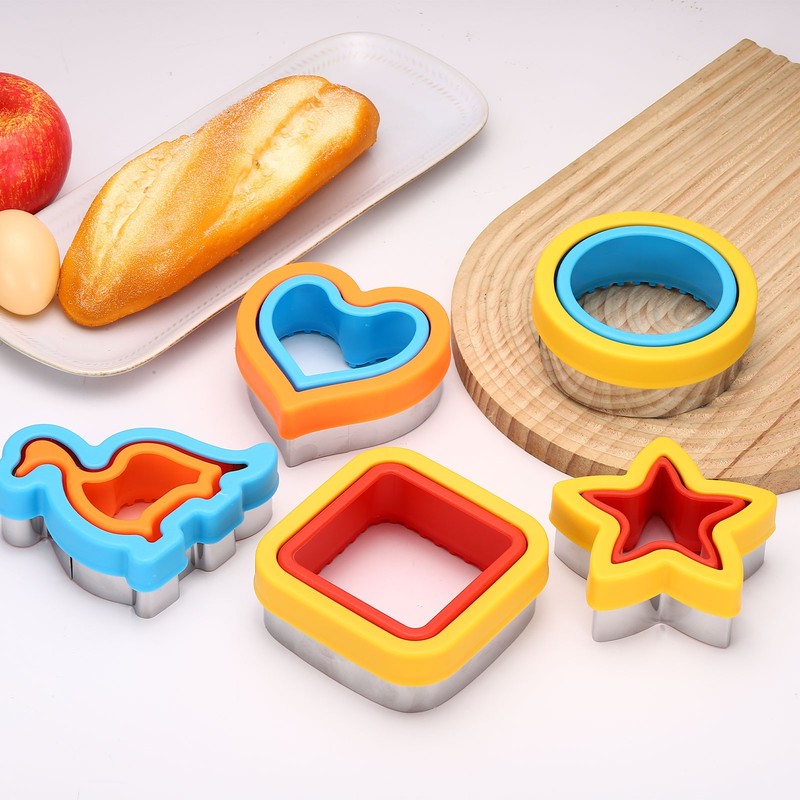 2 Pcs Sandwich Cutter and Sealer Cookie Cutter Square Star Shape Red/Yellow/Blue gallery