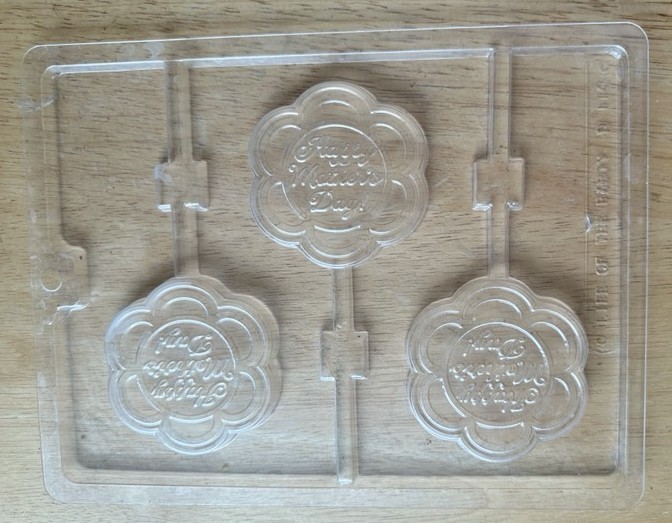 Lot of 12 Plastic Chocolate Molds: Star Wars, Birthday, Mother's Day & more gallery