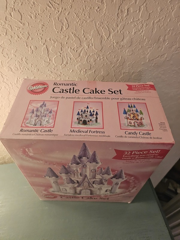 New/Old Stock 2008 Wilton Romantic Castle Cake Set, 32 Piece-In Box gallery