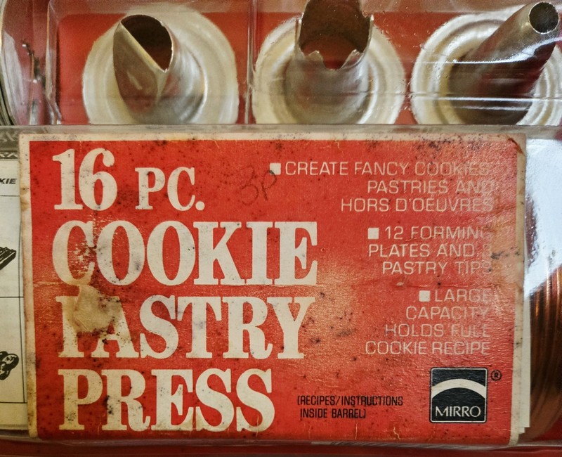 Vintage Cookie Press MIRRO 12 Discs 3 Pastry Tips M-0358-22 Original Box USA gallery