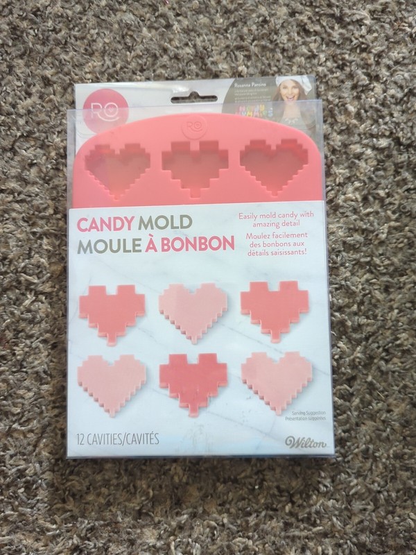 Rosanna Pansino RO Silicone Candy Mold Nerdy Nummies Heart Valentine NEW