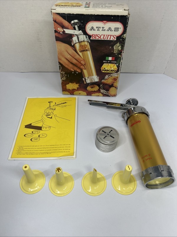 Marcato Atlas Biscuits Maker Cookie Press from Italy, 20 Discs and 4 Tips