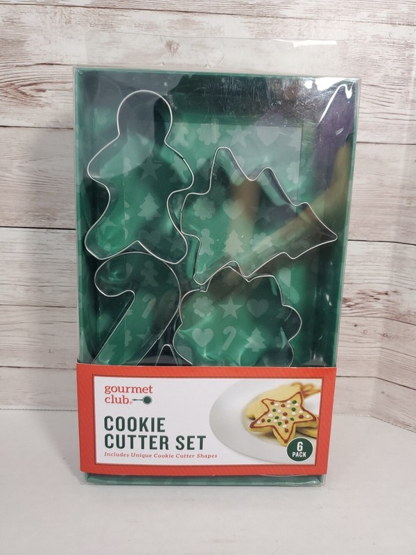 NIB Gourmet Club Cookie Cutter Set